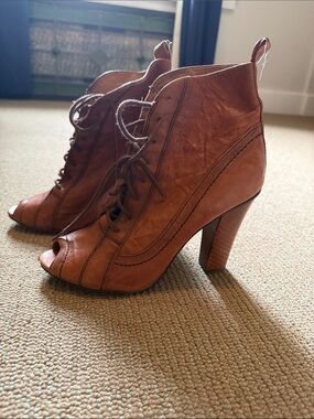 Sam Edelman Brown Leather Lace-Up Peep-Toe Ankle Boots